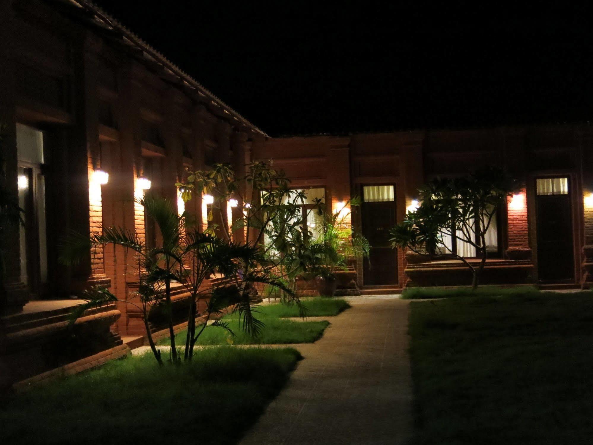 Manisanda Hotel Bagan Dış mekan fotoğraf